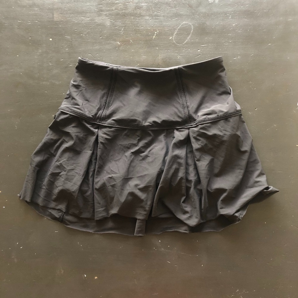 lululemon black skirt